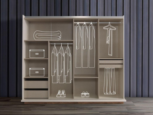 Elegantes Schlafzimmer-Set im luxuriösen Design mit prächtigen Mustern