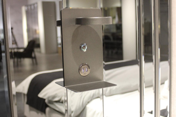 Bett 2x Nachttische Bank Design Schlafzimmer Set 4tlg Luxus Möbel Neu