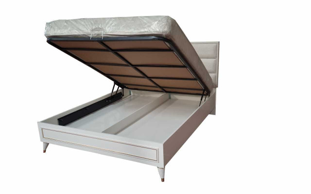 Weiße Schlafzimmer Möbel Holz Glasschrank Textil Doppelbett Nachttische