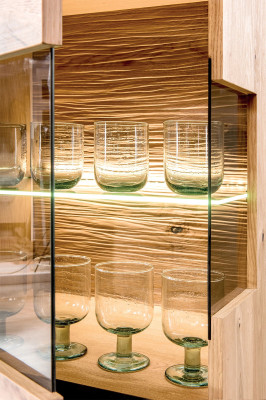 Design Vitrine Kommode Anrichte Side Schrank Regal Luxus Wohnzimmer Schränke Neu