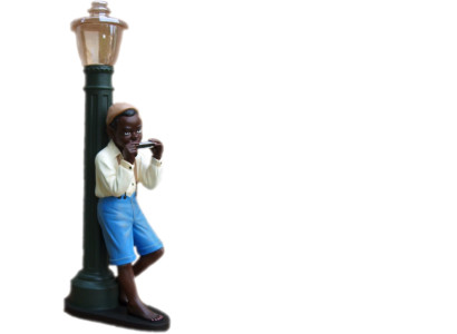 Design Junge mit Mundharmonika Figur Statue Skulptur Figuren Skulpturen 7078 Neu