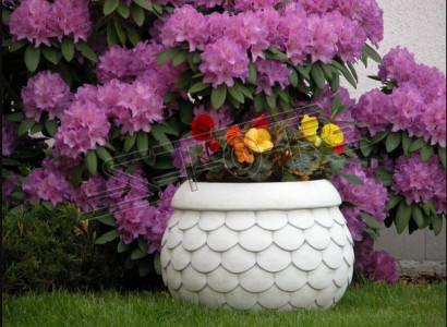 Blumenkübel Pflanz Kübel Natur Dekoration Garten Figur Vasen Blumentöpfe