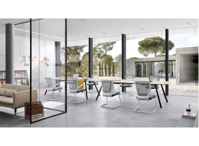 Büro Möbel Tische Besprechungs & Konferenztische Tisch 6x Lehnstuhl