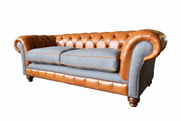 Luxuriöses Kunstledersofa im Chesterfield 3 Sitzer Sofa Design mit drei Sitzplätzen