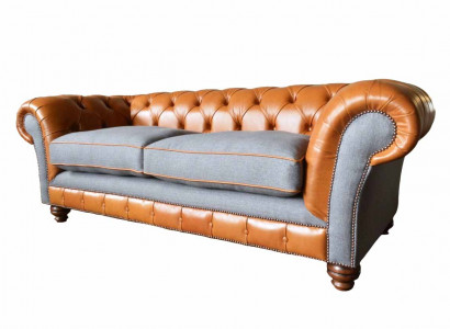 Luxuriöses Kunstledersofa im Chesterfield 3 Sitzer Sofa Design mit drei Sitzplätzen