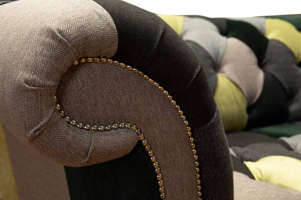 Wunderschönes stilvolles 3-Sitzer Chesterfield Sofa für das Wohnzimmer