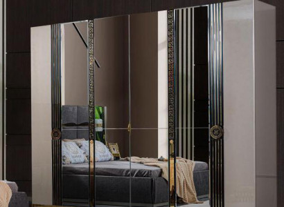 Luxus Kleiderschrank Holzschrank Garderobenschrank mit Spiegel Beige