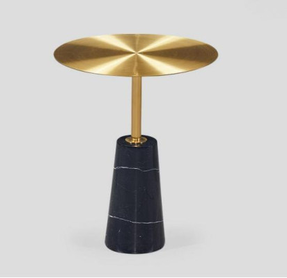 Designer Goldener Beistelltisch Luxus Kaffeetisch Wohnzimmer Couchtisch