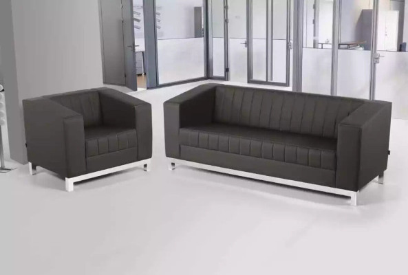 Graue Luxus Sofagarnitur Dreisitzer Sessel Polstermöbel Couch Set 2tlg 3+1