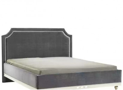 Bett Hotel Doppelbett Königliches Luxus Betten im Schlafzimmer