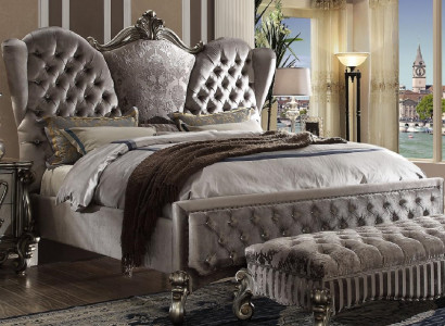 Design Luxus Schlafzimmer 3tlg. Bett 2x Nachttisch Klassischer Betten Set