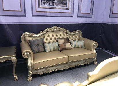 Klassischer 3 Sitzer Couch Sofa Couch Polster Sofas Couchen Barock