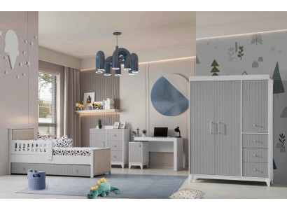 Kinderzimmer-Ensemble: Kommode, Kleiderschrank, Bett & Schreibtisch