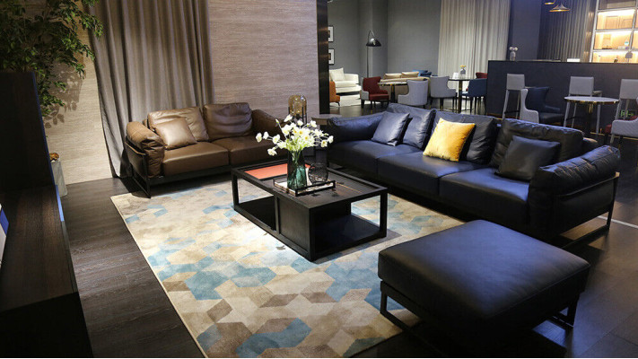 Exklusive Sofagarnitur 3+2 Sitzer Leder Hocker Polster Wohnzimmer Garnitur