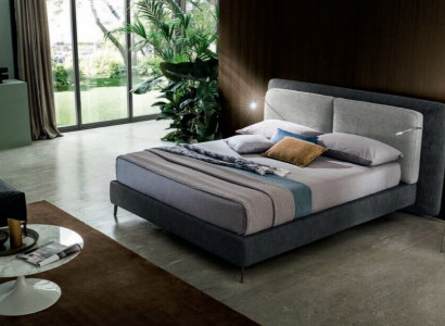 Doppel Hotel Betten Schlafzimmer Textil Bett Polster Design Luxus Holz Italien