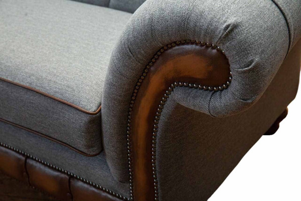 Luxus Sofa 4 Sitzer Wohnzimmer Chesterfield Couch Design Grau Sofas Neu