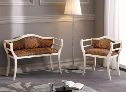 Klassische Sitzgarnitur Bank Stühle Polstermöbel Wohnzimmermöbel Design