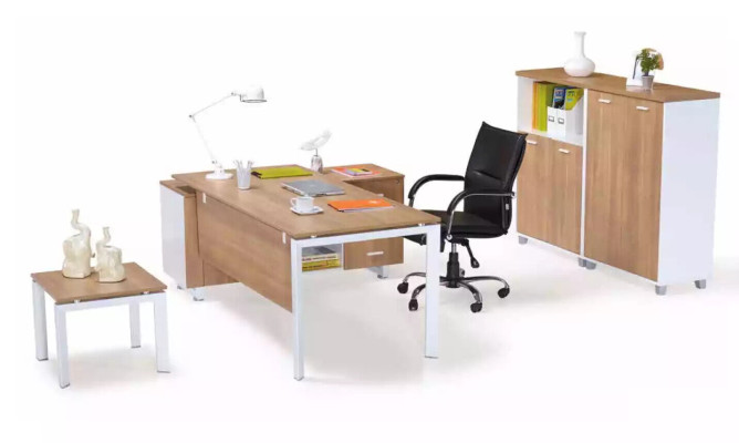 Exklusiver Brauner Couchtisch Wohnzimmer Designer Möbel Büro Tisch