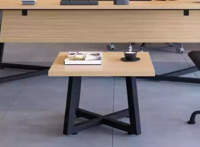 Designer Couchtisch Luxus Brauner Beistelltisch Büro Holz Möbel Stilvoll