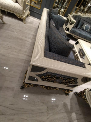 Luxuriöses Set zwei Edlen 3-Sitzer Sofas Hochwertigen Materialien Sofa Set