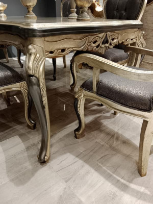 Exquisites Esszimmer Möbel luxuriösen Esstisch + 4x Tisch Stühle Gold