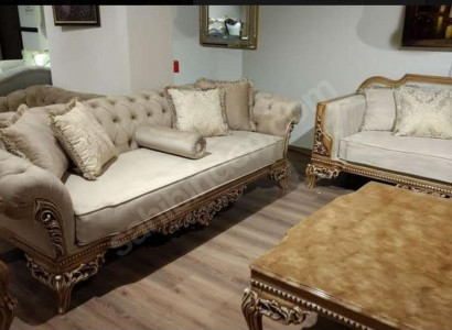 Designer Sofa Heller Stoffbezug 3Sitzer + Couchtisch Neues Modell für Wohnzimmer