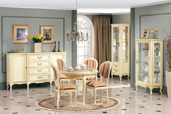 Klassisches Esszimmer Kommode Tisch Stühle Vitrine König Chippendale Wersal1