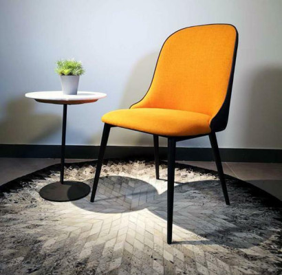 Sessel Metall Polster Lounge Club Stuhl Sitz Relax Luxus Zimmer Warte Neu Design