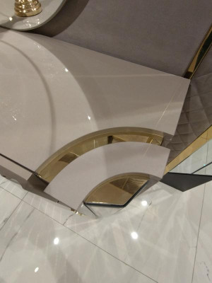 Kommode mit Spiegel Modern Kommode mit Spiegel Luxus Moder design Schlafzimmer