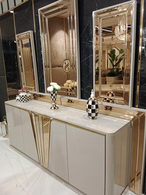 Luxuriöser Modern Kommode mit 3x Spiegel Exklusives Design und Hochwertige
