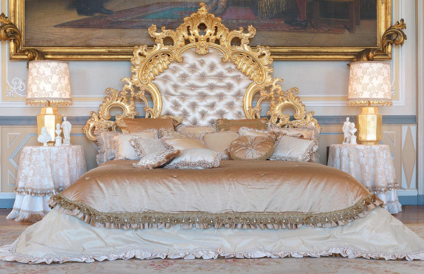 Chesterfield Bett Italienische Möbel Einrichtung Barock Rokoko Gold Leder Betten
