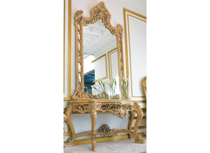 Luxuriöser geschnitzter Konsolentisch und Spiegel in eleganter Umrahmung
