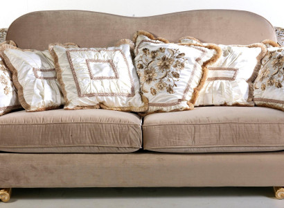 Klassisches Chesterfield-Sofa Dreisitzer für stilvolle Wohnräume