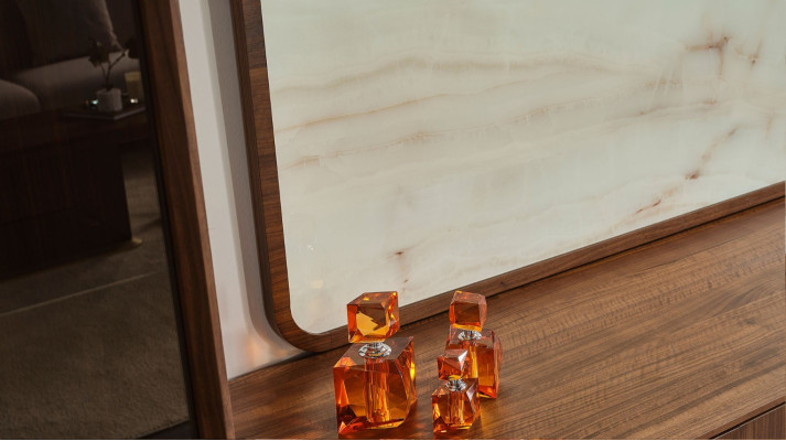 Stilvoll Wonzimmer Set Besteht aus Wohnwand Couchtisch und Beistelltisch