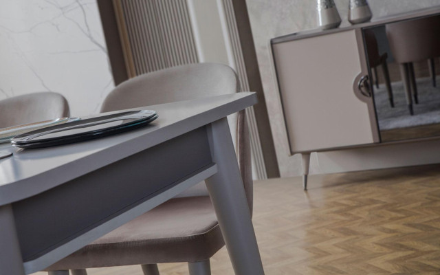  Luxuriöser Auszihbarer Tisch Designer Moderne Esszimmer Textil Stühle