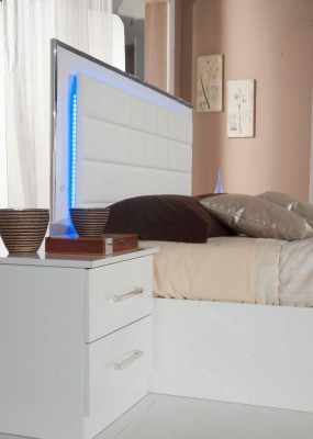 Klassisches Bett Hotel Betten Polsterbett Doppelbett 160x200 oder 180x200cm Neu