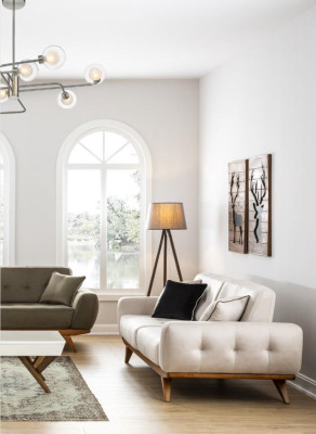 Klassische Sofa 2 Sitz Design Wohnzimmer Polster Holz Leder Moderne Luxus Beige