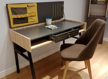 Schreibtisch Modern Design Jugendzimmer Jugend Schlafzimmer Tisch Möbel
