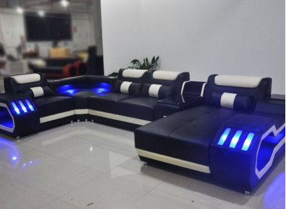 Leder Wohnlandschaft Eckcouch Designer Sofa Ledersofa Couch - USB - SOUND BOXEN