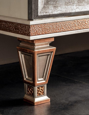 Klassische Holz Schränke Garderoben Schlafzimmer Kleider Schrank Barock Rokoko