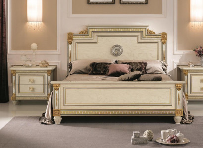 Bett + 2x Nachttisch 3 tlg. Schlafzimmer Set Designer Luxus Schlafzimmer Barock