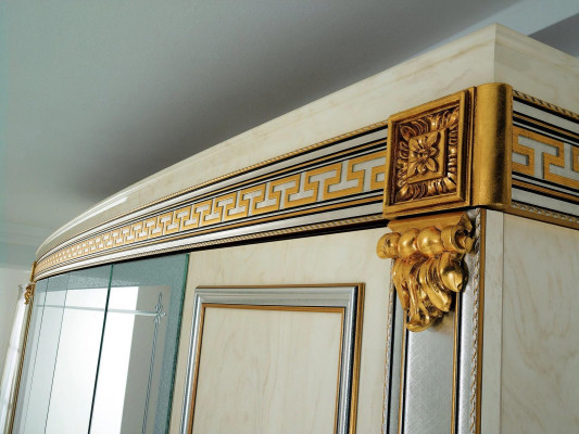 Luxus Kleider Schrank Kleiderschränke Hochglanz Möbel Designer Wohnen Holz Neu