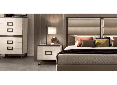 Design Nacht Konsole Tisch Kommode Tische Konsolen Schlafzimmer Schrank Neu