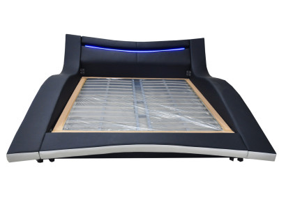 Luxus Design Leder Doppel Hotel Bett mit USB Gepolstertes Ehe Betten Gestell Neu