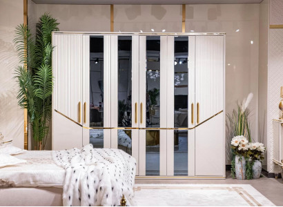 Kleiderschrank Schränke Schrank Design Holz Beige Gold Modern Möbel 270cm