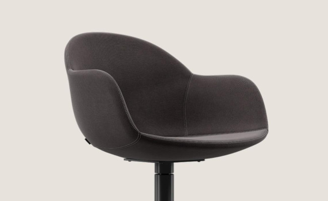 Designer Schwarzer Esszimmer Stuhl Mit Edelstahlfuß Luxus Einsitzer Neu