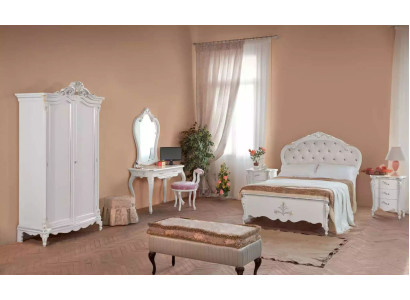 Komplettes Schlafzimmer Set Bett Nachttische Kleiderschrank Hocker 8tlg