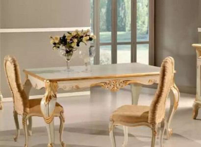 Klassischer Esstisch Tisch Holz Esszimmer Garnitur 4x Stühle Set 5 tlg