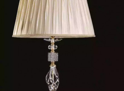 Luxuriöse Leuchte Tischlampe stilvolle Beige Tischlampe Tisch Kristall neu