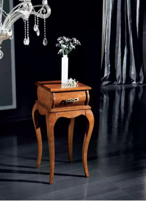 Klassischer Brauner Exklusiver Beistelltisch Holz Wohnzimmer Möbel